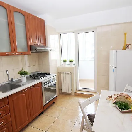 Charisma Two Bedroom בוקרשט