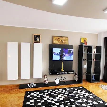 דירה Charisma Two Bedroom בוקרשט